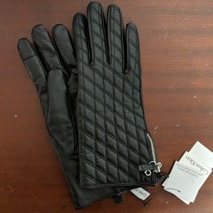 NWT Calvin Klein leather gloves